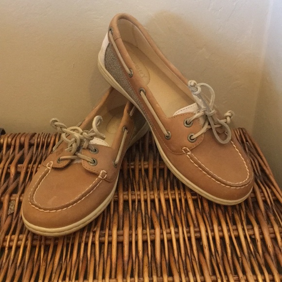 Sperrys! - Picture 1 of 2